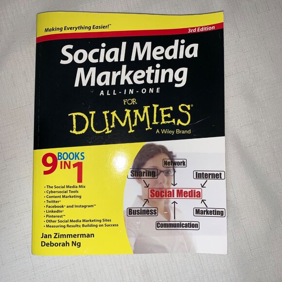 Social Media Marketing All-In-One For Dummies 3rd Edition Zimmerman Deborah Ng - Picture 1 of 3